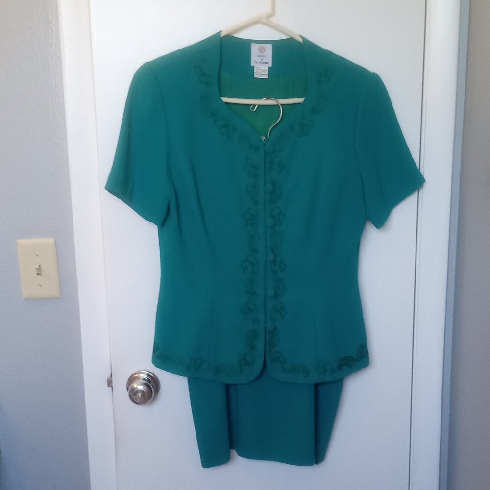 Woman's 'A STUDIO by Pat Argenti' 2 pc Green Business Suit Jacket/Skirt Size 8